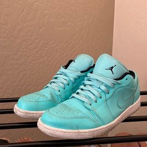 Mens Jordan low Tiffany size 11.5